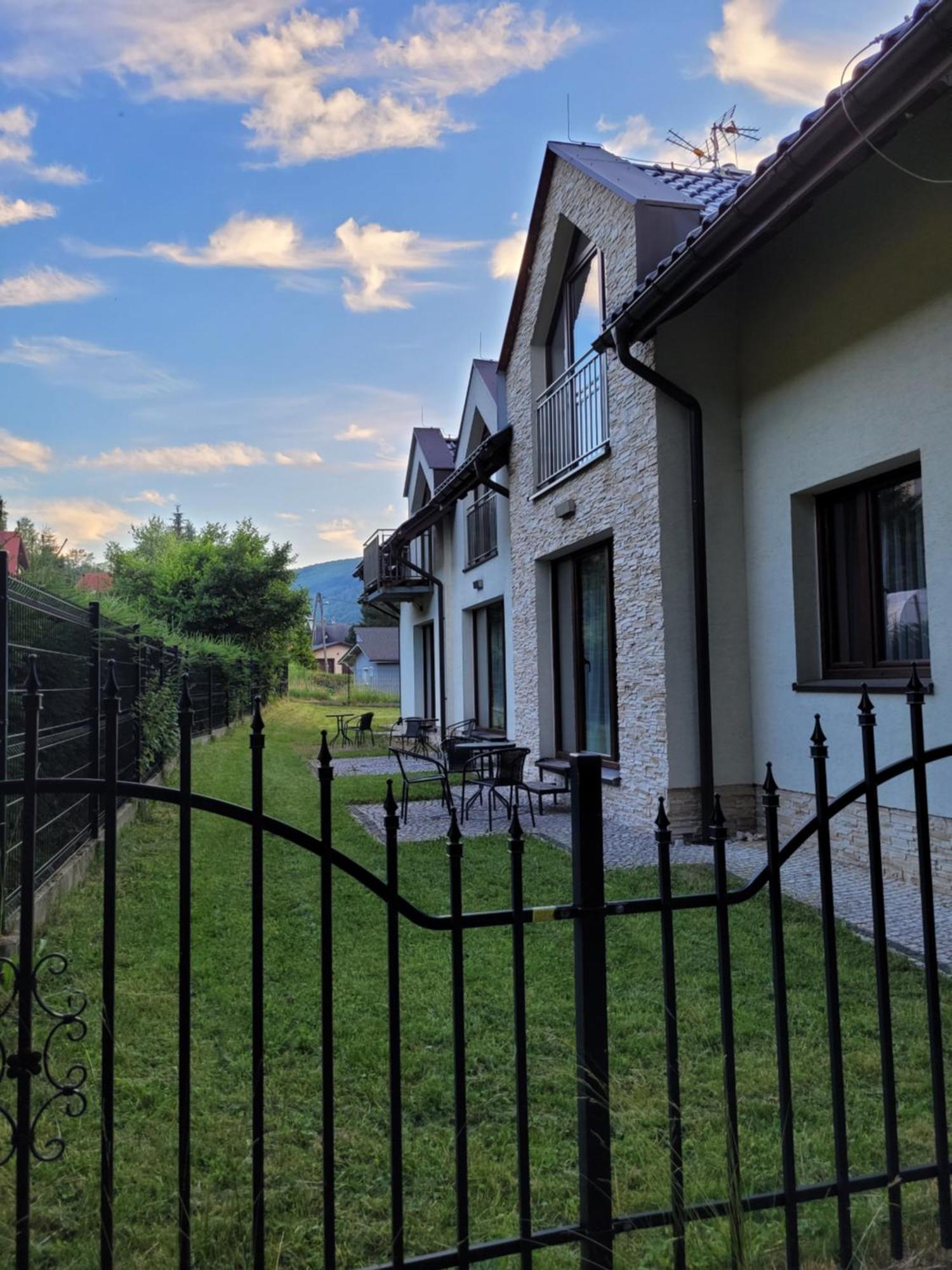 Apartamenty Pod Skrzycznem Szczyrk Bagian luar foto